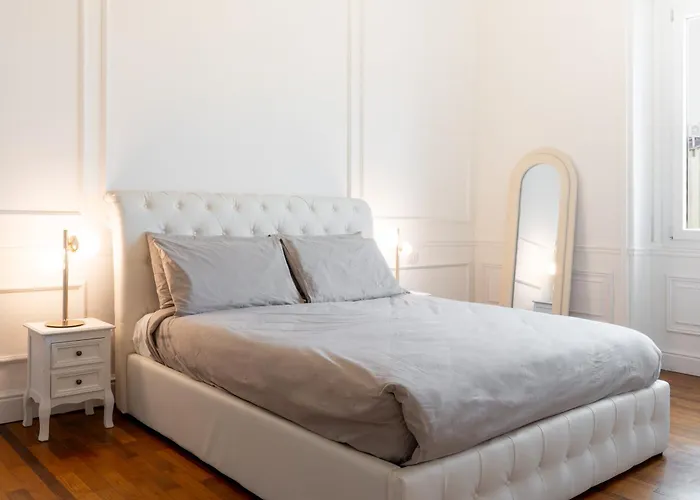 - Duomo -luxury Design Милан