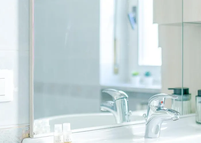 Navigli - Centro Duomo - Spacious 2 - Comfort Lägenhet *