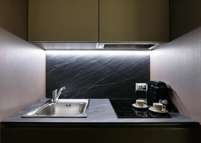 Center Luxury Flat B شقة