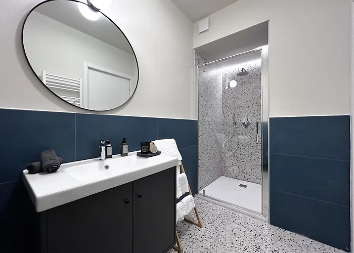 Vitrail - Metro M1 - Rembrandt 45 * 米兰