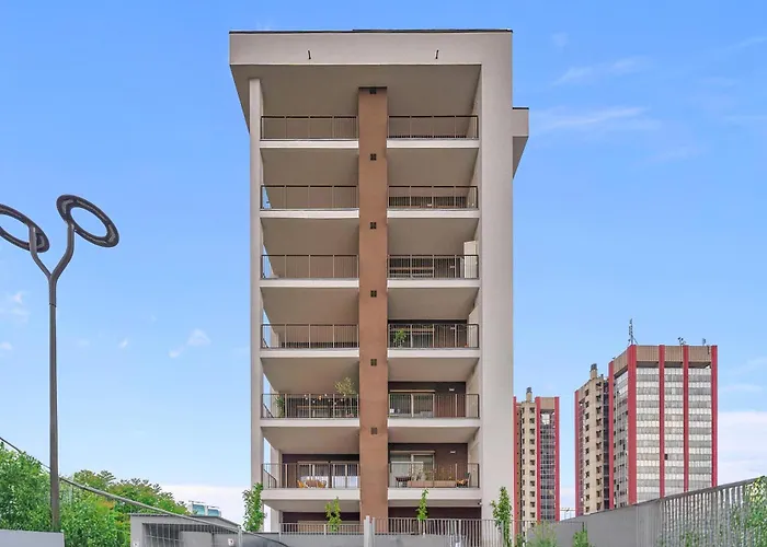 Airy With Balcony & Garage By Ndp Rent 아파트