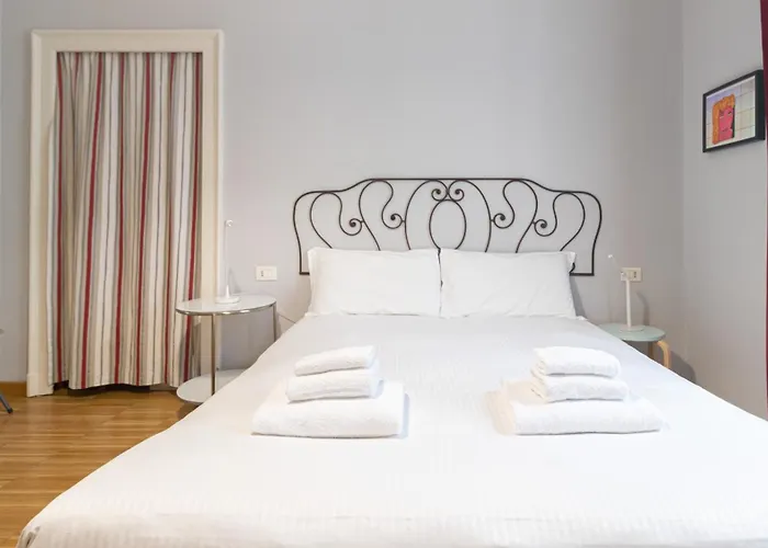 Italianway Comfort - Rosmini 13 D * Milan