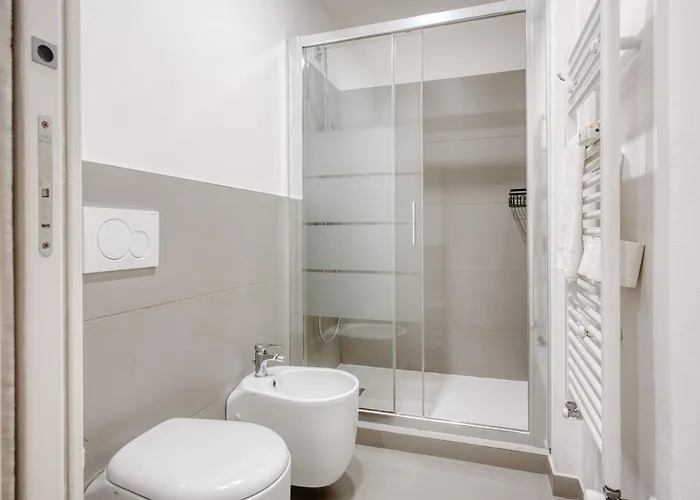 Domusmi Orombelli 16 * 米兰