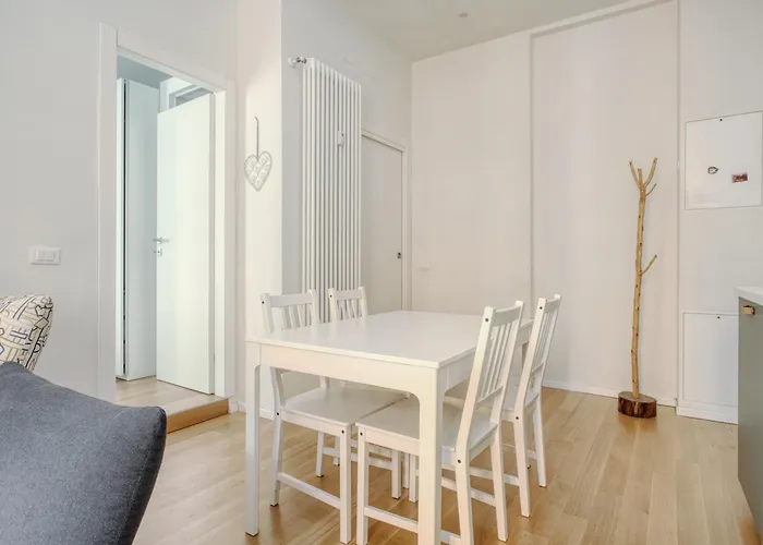 Domusmi Orombelli 16 *