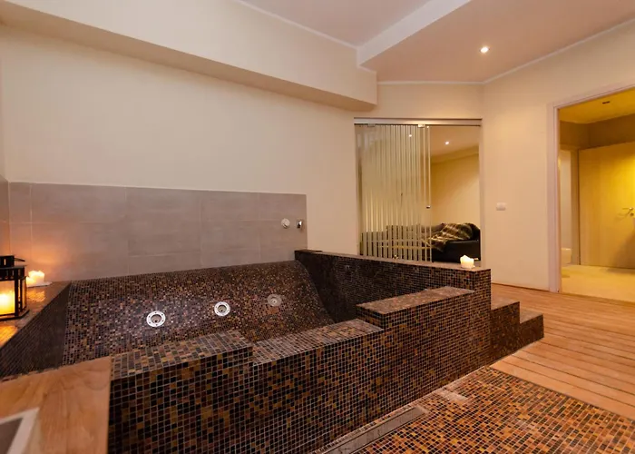 Luxury 3 Fiat, Ariberto Home, Tra Centro Storico Di E Navigli, Con Spaziosa Jacuzzi * 米兰