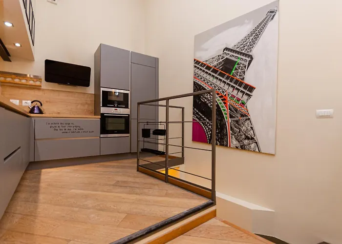 公寓 Luxury 3 Fiat, Ariberto Home, Tra Centro Storico Di E Navigli, Con Spaziosa Jacuzzi 米兰