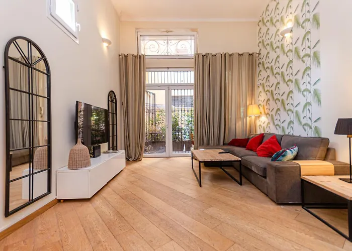 Luxury 3 Fiat, Ariberto Home, Tra Centro Storico Di E Navigli, Con Spaziosa Jacuzzi Apartamento