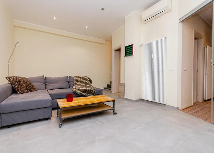 Apartamento Luxury 3 Fiat, Ariberto Home, Tra Centro Storico Di E Navigli, Con Spaziosa Jacuzzi *