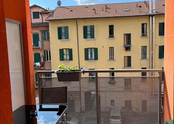 Giohouse-new Loft A Pochi Passi Da Metro 3 E Santa Giulia Lägenhet *