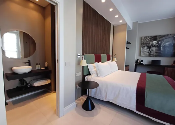 My Porta Vittoria Tribunale Luxury בית הארחה 4*
