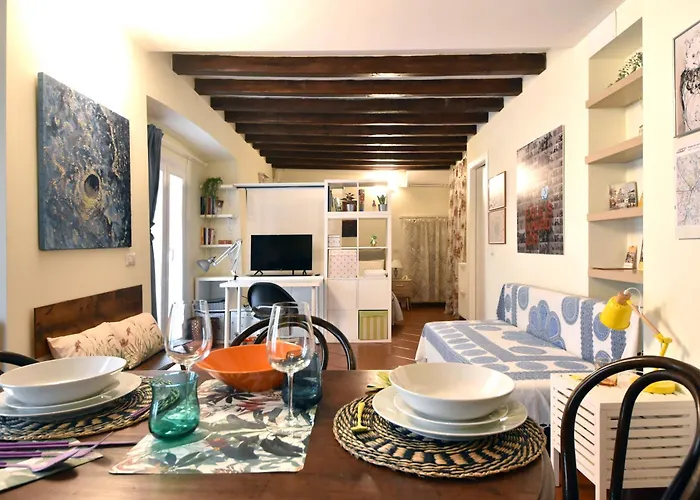 Appartement Open Space In Porta Venezia Milaan