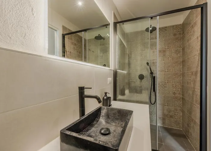 Easytopstay - Moscova Elegant