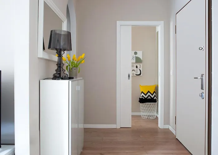 Solari Apartment, Fashion Street 公寓