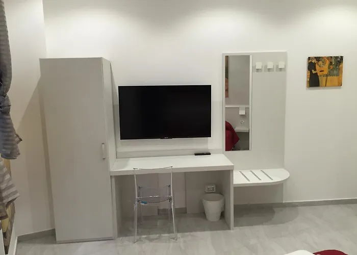 בית הארחה Picaflor Art & מילאנו