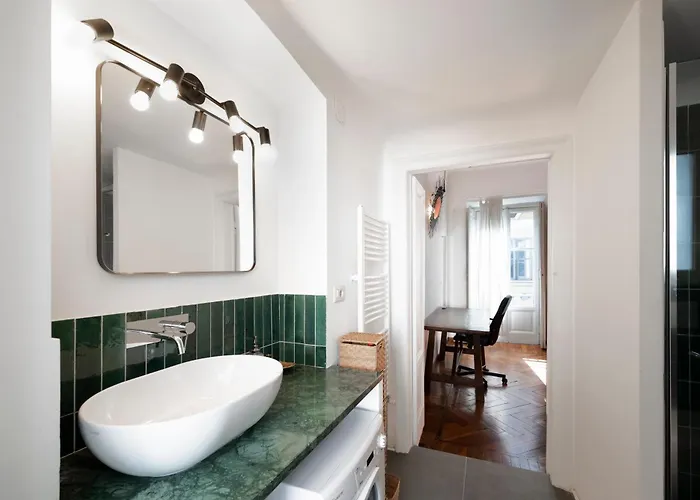 דירה Cathedral - Beautiful Penthouse With Terrace מילאנו