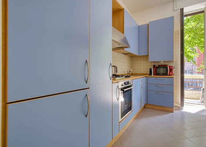 Easy Living 밀라노