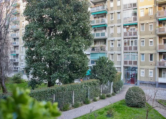 Life, Mico - Terrazza, Comfort E Apartment Mailand