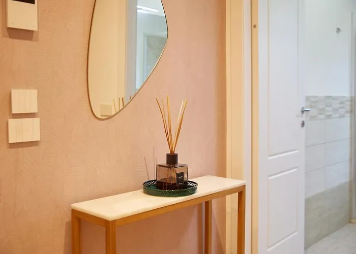 Life, Mico - Terrazza, Comfort E Appartamento