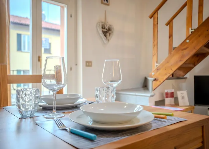 Guesthost - Casa Acqua&cielo アパート