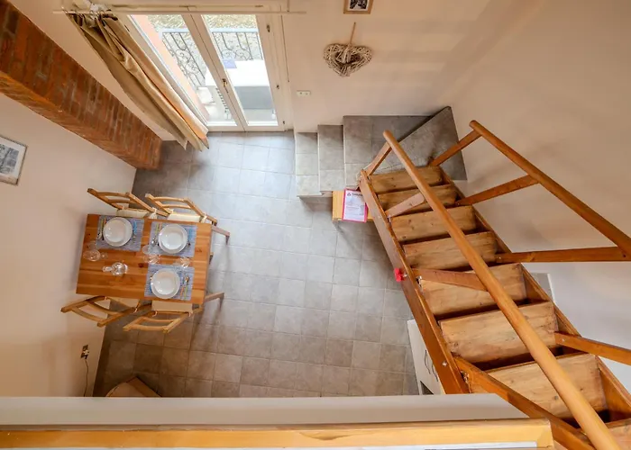 Guesthost - Casa Acqua&cielo アパート ミラノ