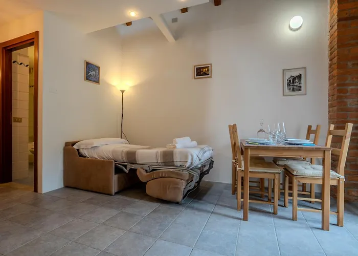 アパート Guesthost - Casa Acqua&cielo ミラノ