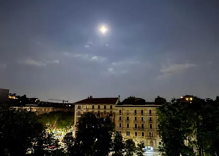 Apartment Raffinato Trilocale In Zona Centro Mailand