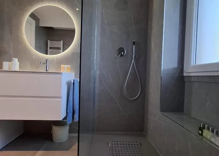 Raffinato Trilocale In Zona Centro