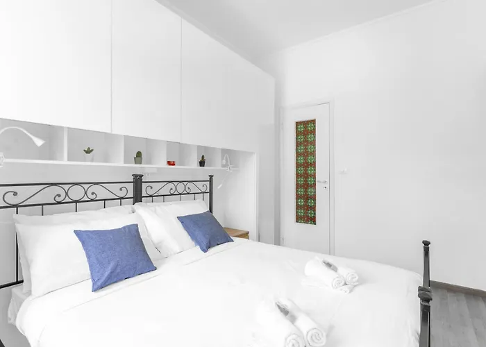 Luxury Dream - Duomo 10min Free Fast Wi-fi And Ac Train Station Porta Vittoria 290mt Milán