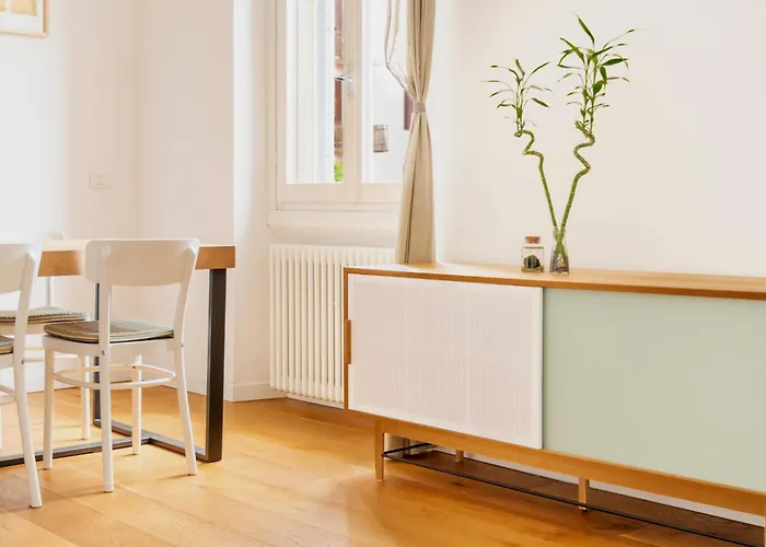 Isola - Bright 2-room With Balcony * Milano