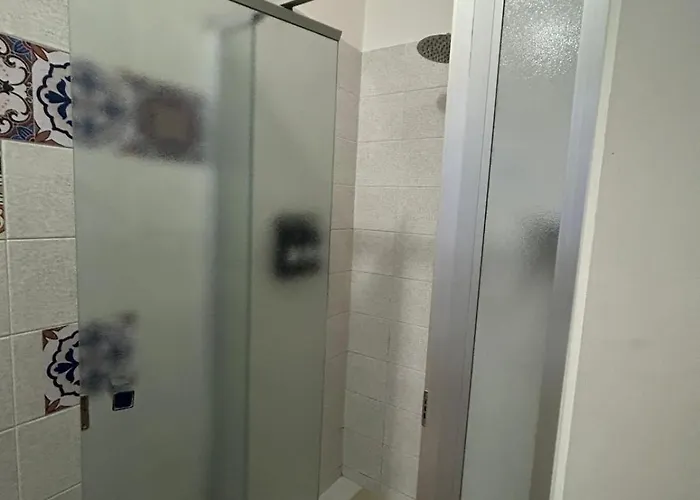 Elegant Near Metro Porta Romana,3 Fermate Subway-stop A Duomo, Wifi-netflix Free *
