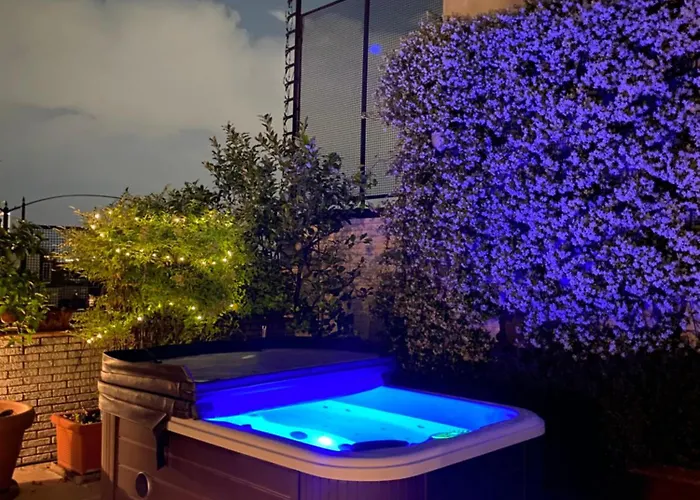 Rooftop Terrace - Elegante Attico Con Idromassaggio 公寓 米兰
