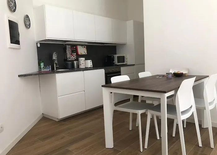 Missori Rose Garden View Apartmán *