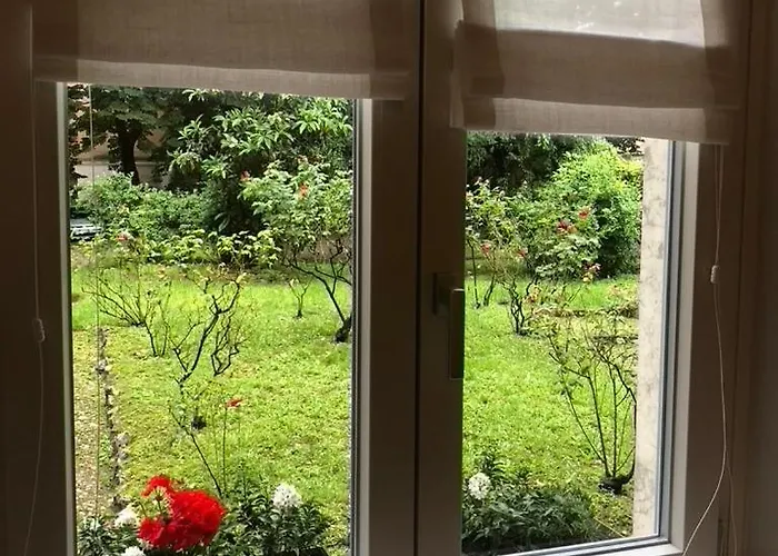 Missori Rose Garden View * Milán