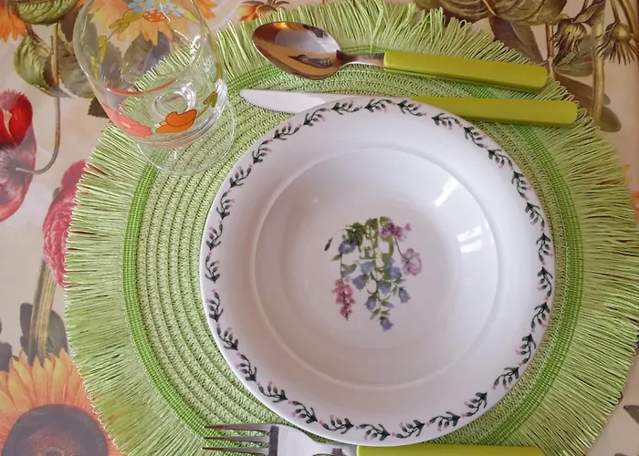 Flores Home, Boho Chic Style & Urban Comfort Navigli, Bocconi, Centro Apartmán *