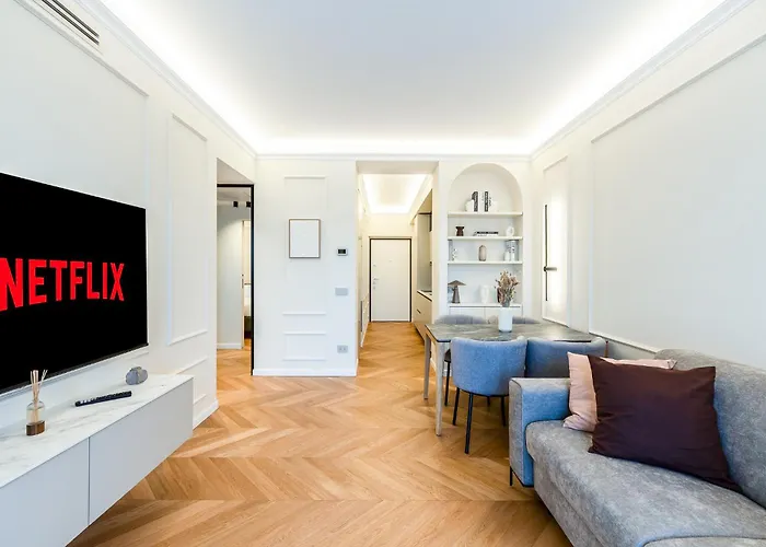 Lumen - Skyline View Attic *