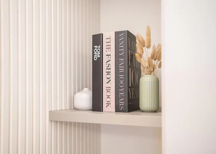 Lumen - Skyline View Attic 아파트