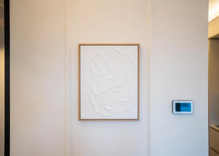 Lumen - Skyline View Attic 아파트