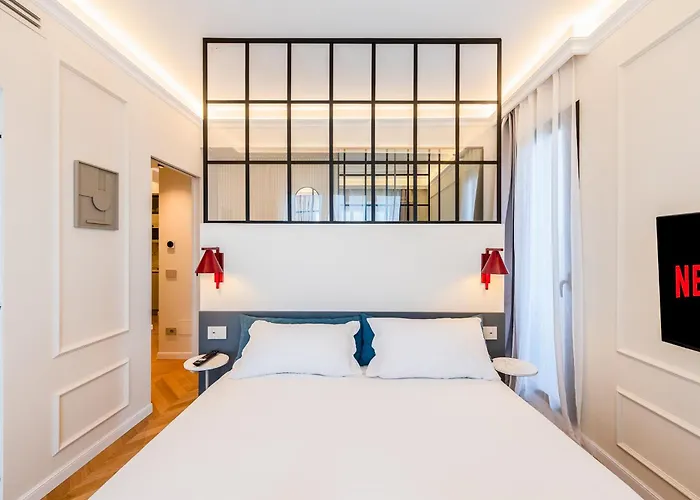 Lumen - Skyline View Attic 아파트 *