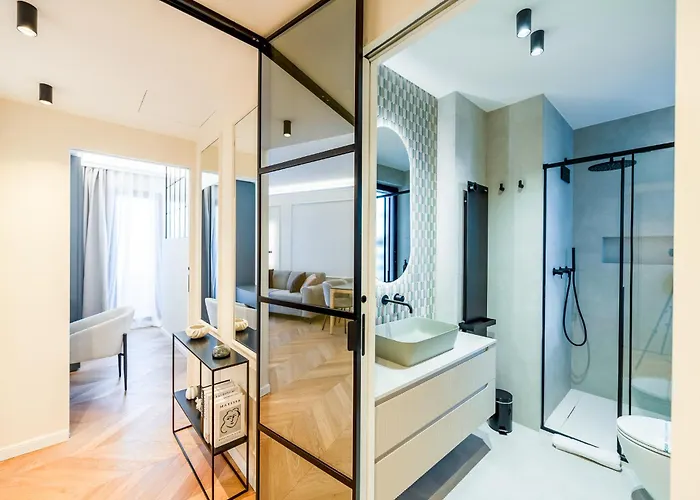 Lumen - Skyline View Attic 아파트 *