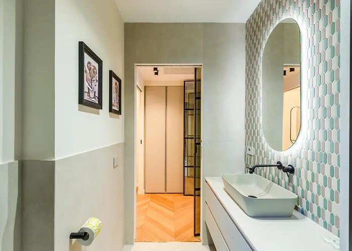 Lumen - Skyline View Attic 아파트