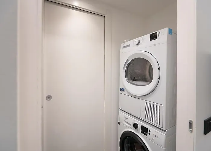 Apartment Arts At Argonne