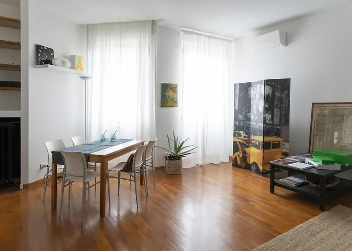 Arts At Porta Romana Apartmán