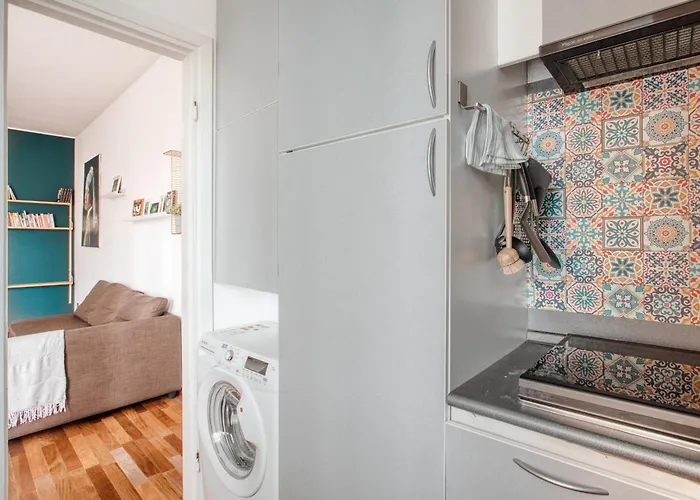 Deltico; 4 Guests In Washington Area