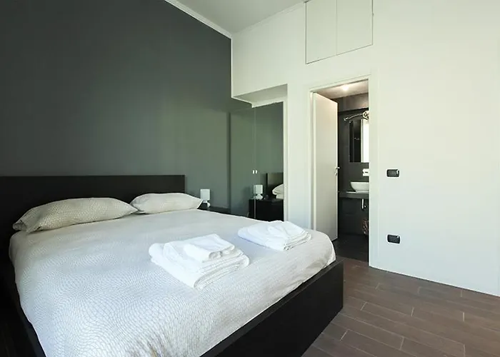 Economico E Strategico A Quattro Fermate Da Piazza Duomo Lejlighed