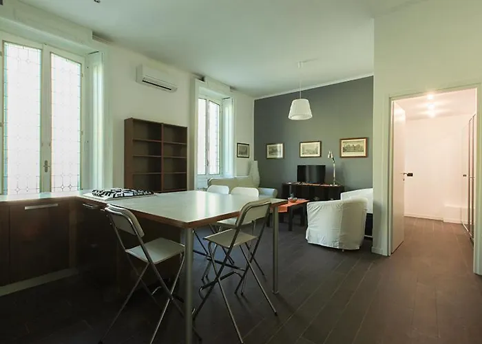 Economico E Strategico A Quattro Fermate Da Piazza Duomo