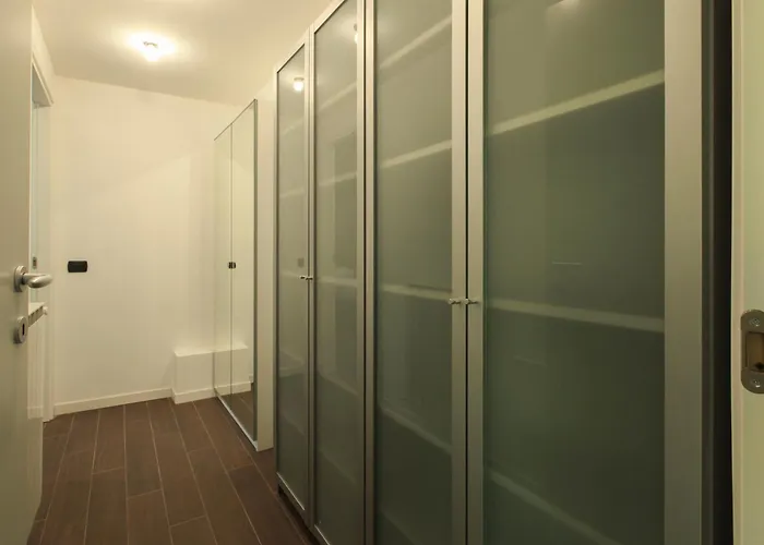 Economico E Strategico A Quattro Fermate Da Piazza Duomo