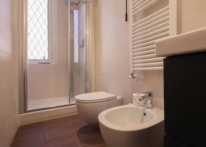 Economico E Strategico A Quattro Fermate Da Piazza Duomo Lejlighed