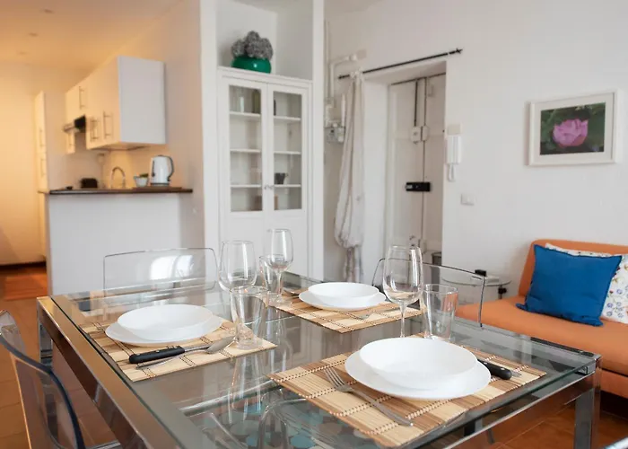 Just Urban - Bright 1br 5 Floor In The Center - Metro M2 And M4 *