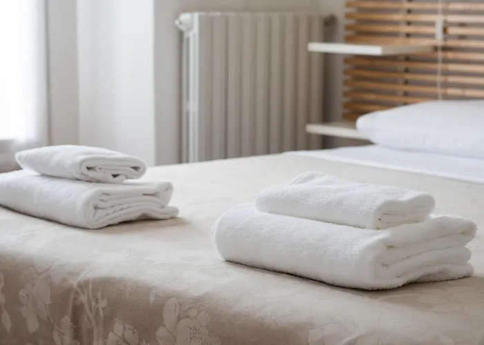 Just Urban - Bright 1br 5 Floor In The Center - Metro M2 And M4 *