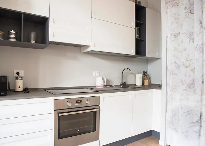 Youhosty - De Angeli Appartement *